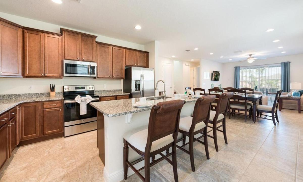 Beautiful 5 Star Villa on Encore Resort at Reunion with Large Private Pool Orlando Villa 4420 - image 5