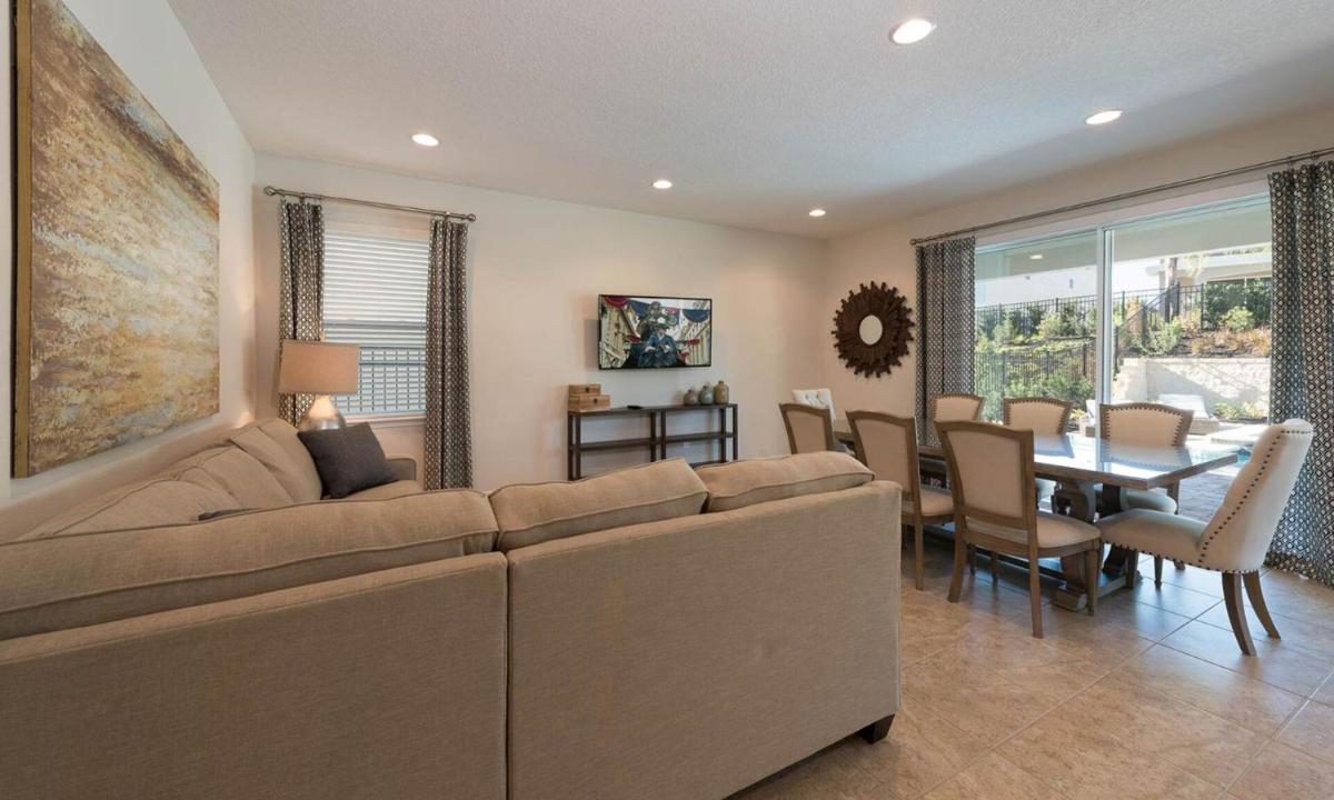 Exclusive Villa with Large Private Pool on Encore Resort at Reunion Orlando Villa 4427 - image 4