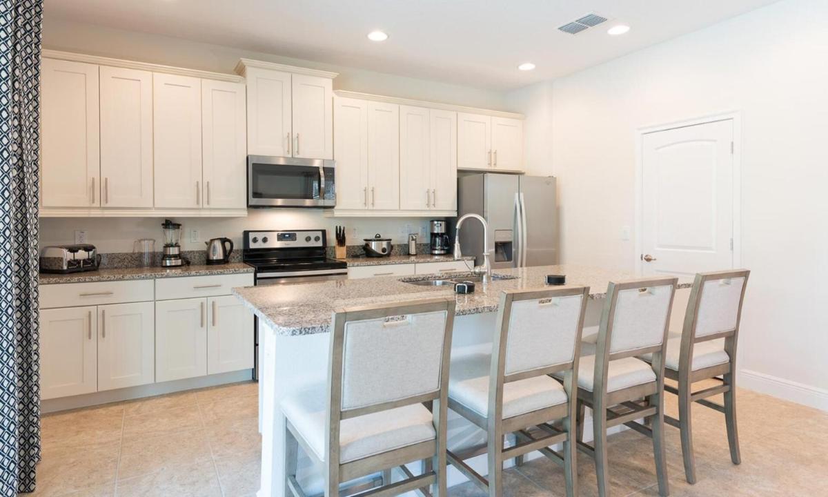 Exclusive Villa with Large Private Pool on Encore Resort at Reunion Orlando Villa 4427 - image 6