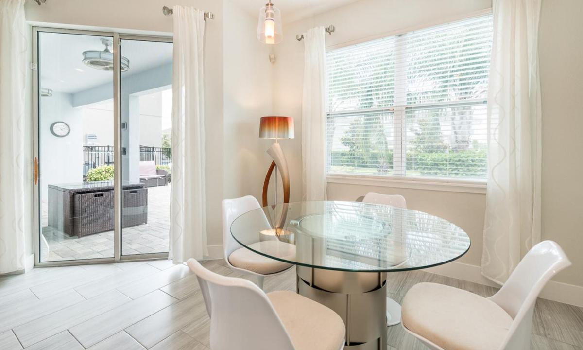 Luxury Contemporary Style Villa on Encore Resort at Reunion Orlando Villa 4435 - image 6