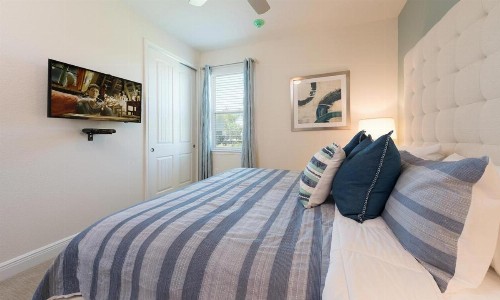 Rent Your Own Orlando Villa with Large Private Pool on Encore Resort at Reunion Orlando Villa 4415 - image 11