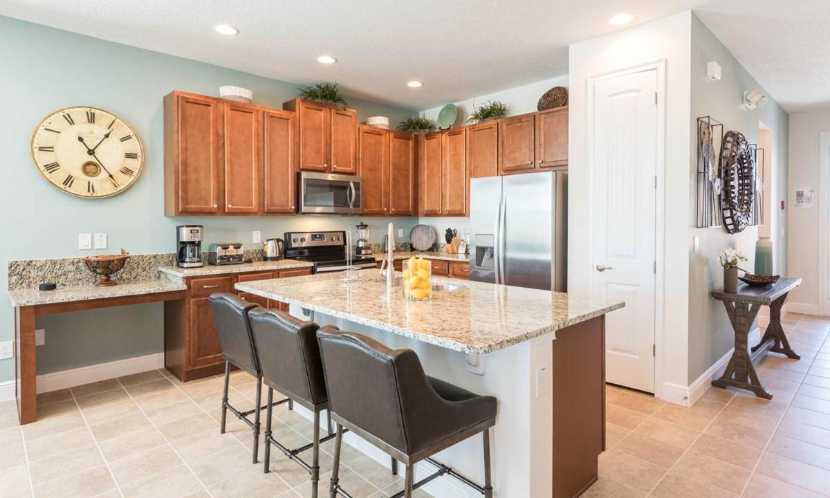 Rent Your Own Orlando Villa with Large Private Pool on Encore Resort at Reunion Orlando Villa 4428 - image 7