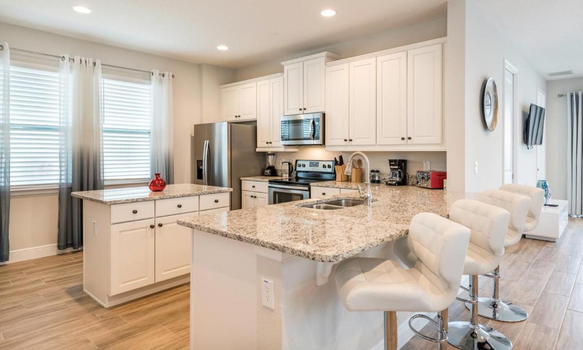 5 Star Villa with Private Pool on Encore Resort at Reunion Orlando Villa 4464 - image 6
