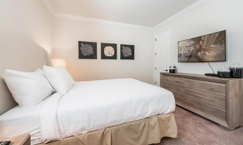 Rent the Perfect 5 Bedroom Villa on Encore Resort at Reunion Orlando Villa 4513 - image 9