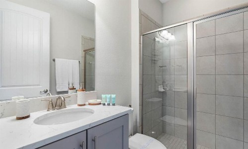 Rent Your Own Orlando Villa with Large Private Pool on Encore Resort at Reunion Orlando Villa 4463 - image 11