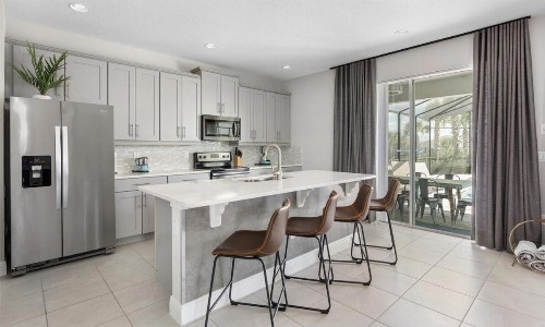 Rent Your Own Orlando Villa with Large Private Pool on Encore Resort at Reunion Orlando Villa 4463 - image 6