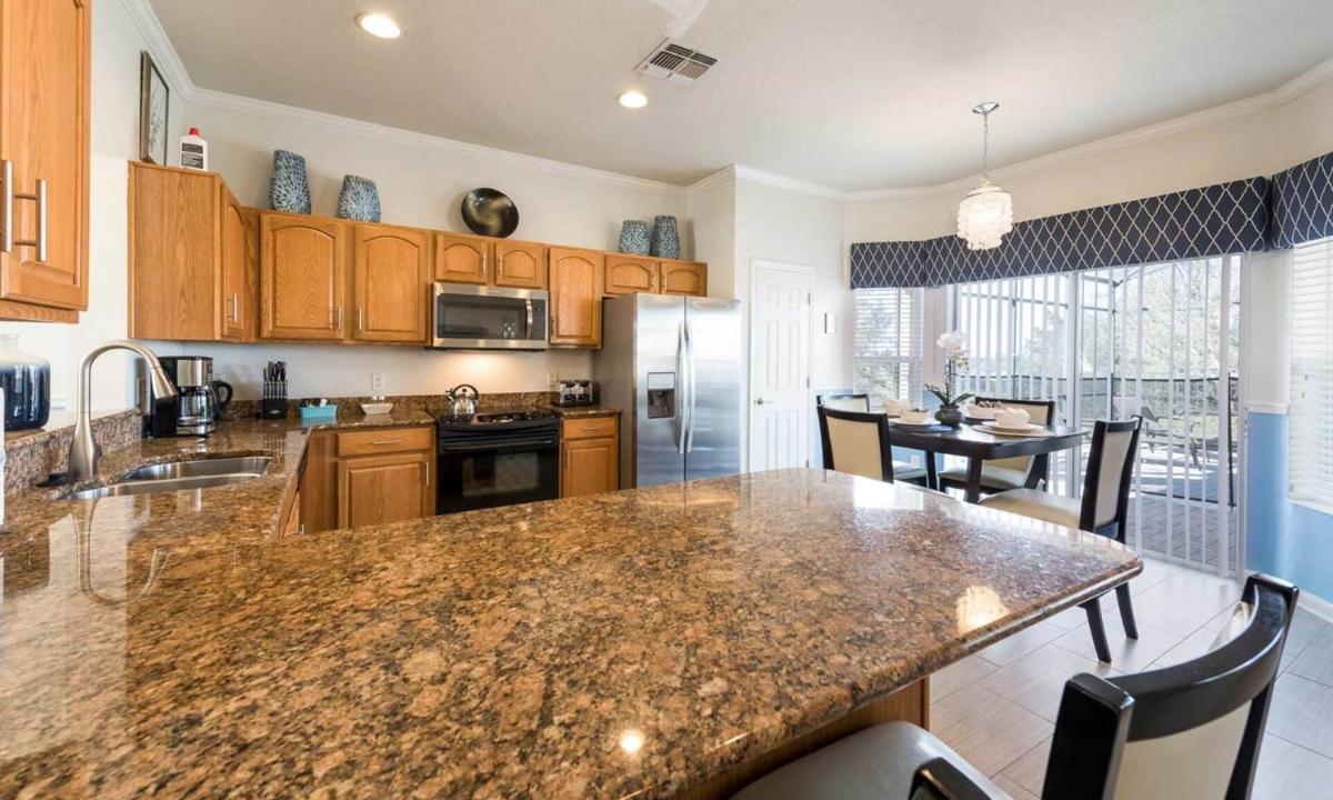 Luxury Contemporary Style Villa on Windsor Hills Resort Orlando Villa 4674 - image 7