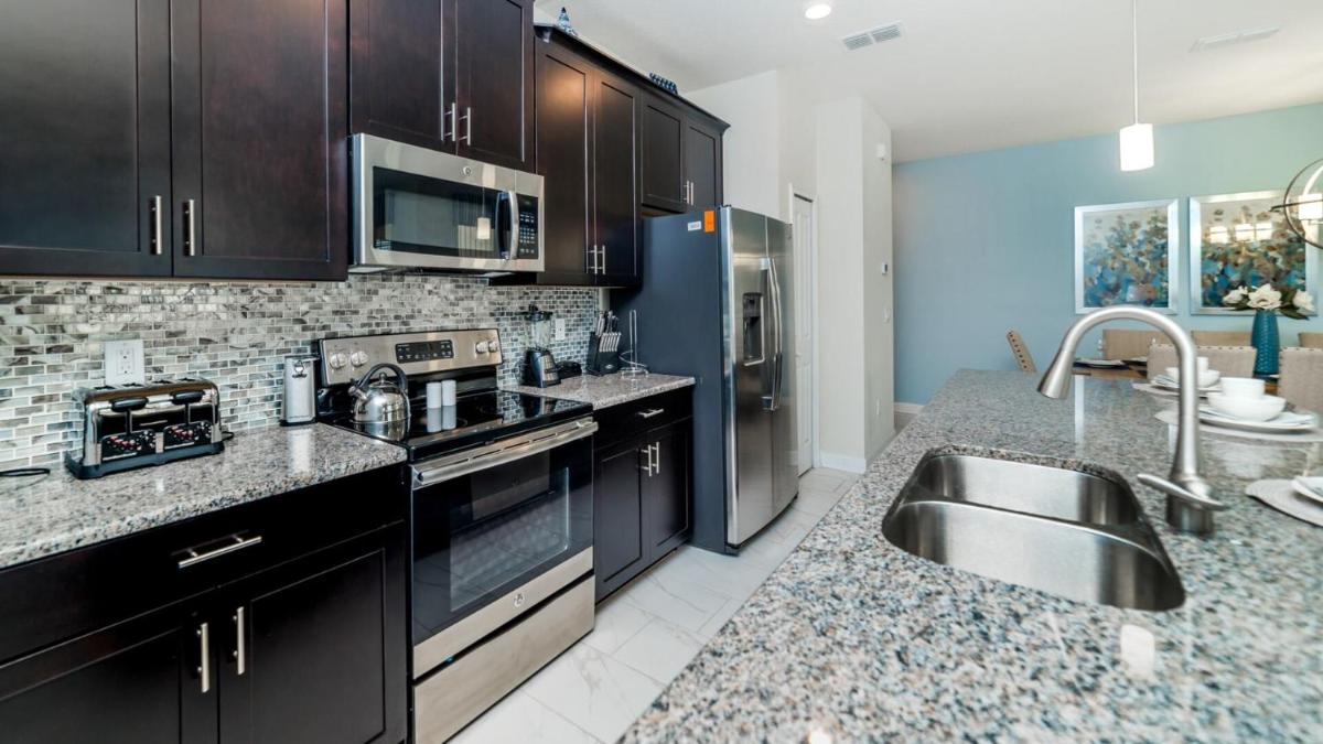 Beautiful 5 Star Townhome on Storey Lake Resort with Private Pool Orlando Townhome 4889 - image 6
