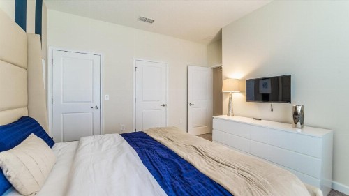 Beautiful 5 Star Villa with Private Pool on the Prestigious Storey Lake Resort Orlando Villa 4957 - image 7