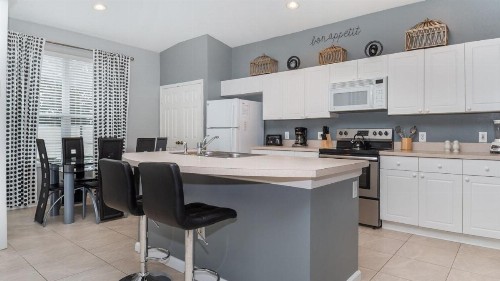 Beautiful 5 Star Villa with Private Pool on the Prestigious Windsor Palms Resort Orlando Villa 4886 - image 3