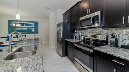 Beautiful Townhome with first class amenities on Storey Lake Resort Orlando Townhome 4897 - image 5