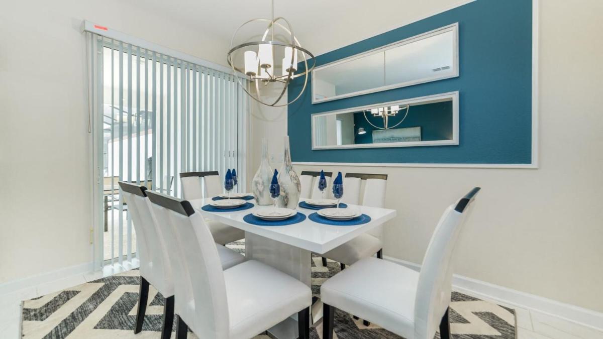 Beautiful Townhome with first class amenities on Storey Lake Resort Orlando Townhome 4897 - image 6