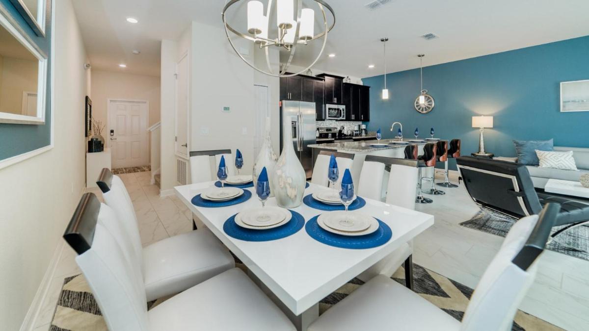 Beautiful Townhome with first class amenities on Storey Lake Resort Orlando Townhome 4897 - image 7