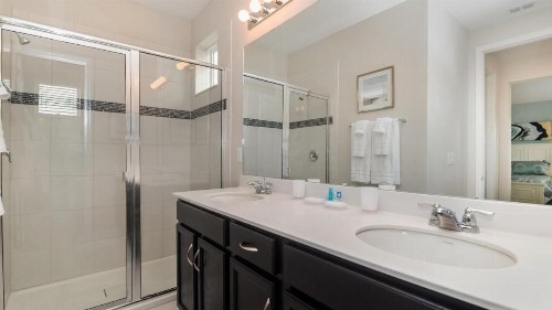 Beautiful Villa with first class amenities on Solara Resort Orlando Villa 4954 - image 11