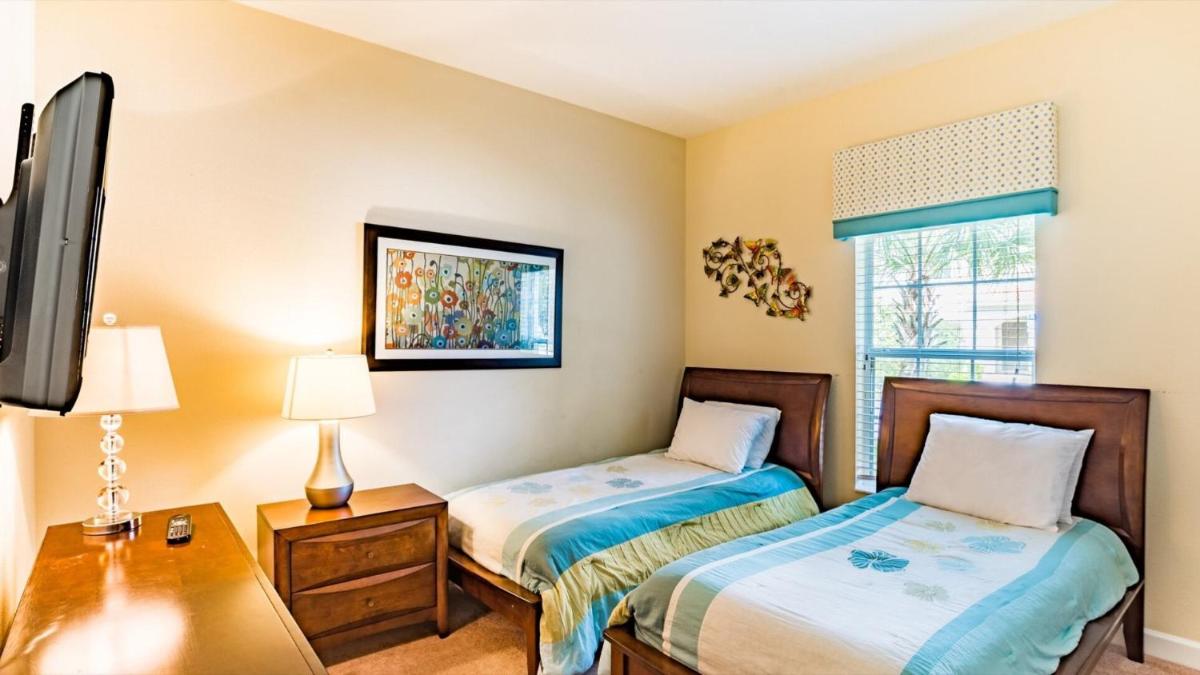 Beautiful 5 Star Townhome on Paradise Palms Resort with Private Pool Orlando Townhome 4833 - image 6