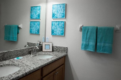 FROZEN Retreat with Private Pool & Baby Gear near Disney World - image 9