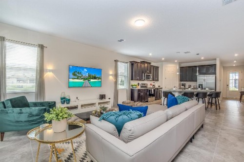 8916 Caroline Bay Court - image 11