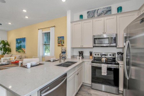 8025 Flip Flop Way - image 11