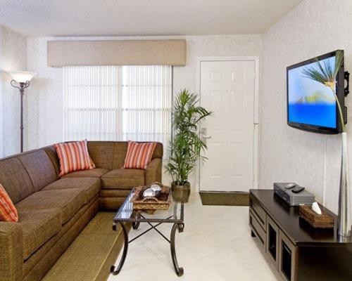 Spacious and Private Villa Resort in Kissimmee - Two Bedroom Unit#1 - image 9