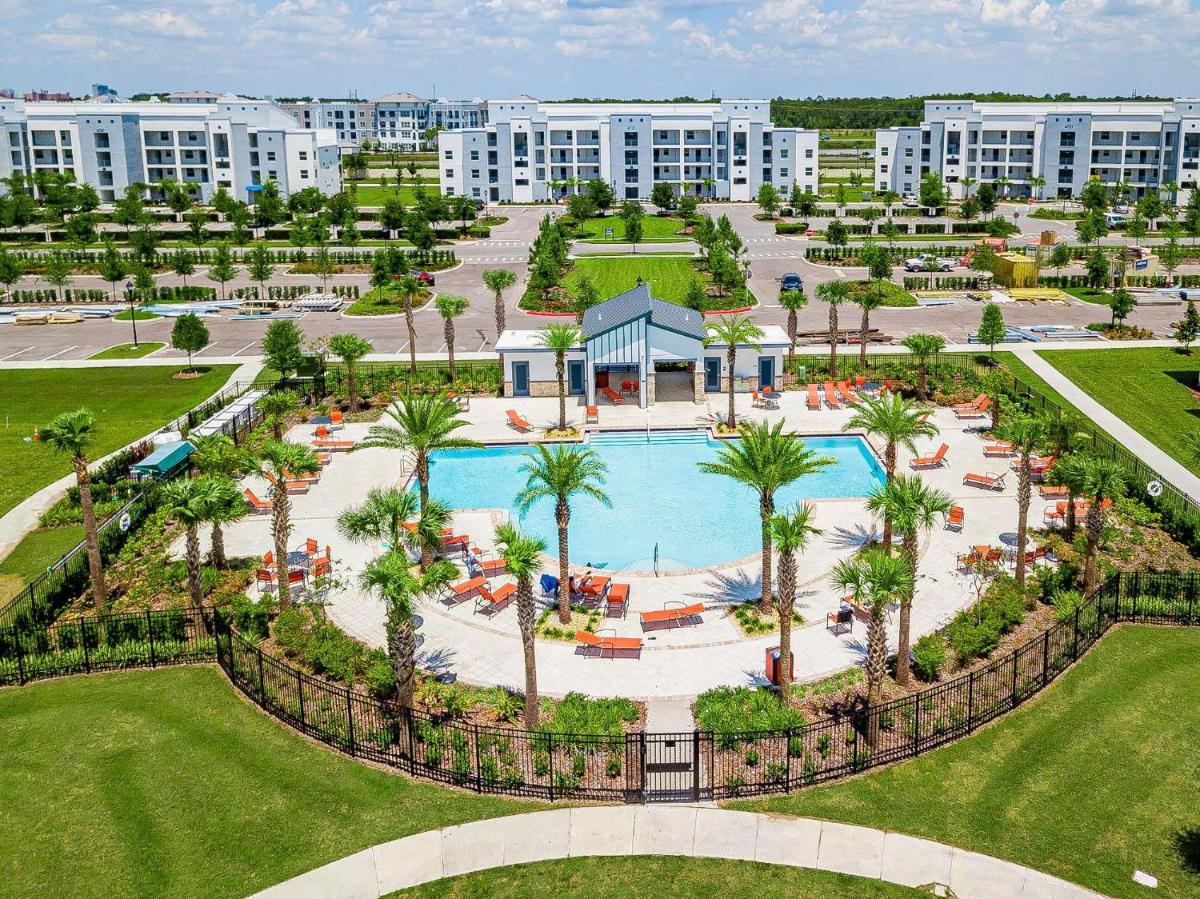 All New Apartment In Luxurious Storey Lake Community 10 Miles To Disney New Listing - image 5