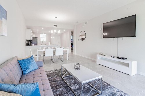 All New Apartment In Luxurious Storey Lake Community 10 Miles To Disney New Listing - image 9