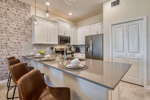 Super nice 2 bed condo 10 minutes from Disney - image 6