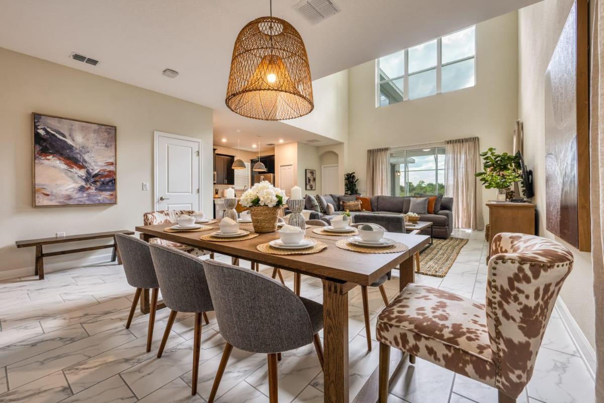 Ultra Luxury 5 bedroom home in Champions Gate - image 6