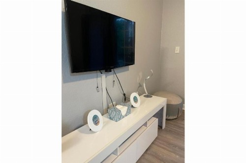 Newly Renovated 3BR 2BA Condo near Disney World FL - image 15