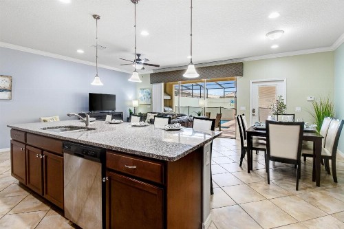 Blue Paisley - Windsor at Westside - image 5