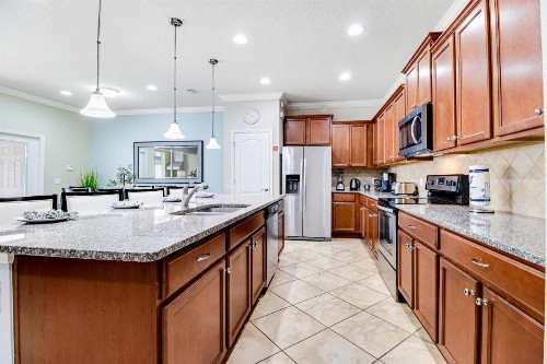 Blue Paisley - Windsor at Westside - image 6