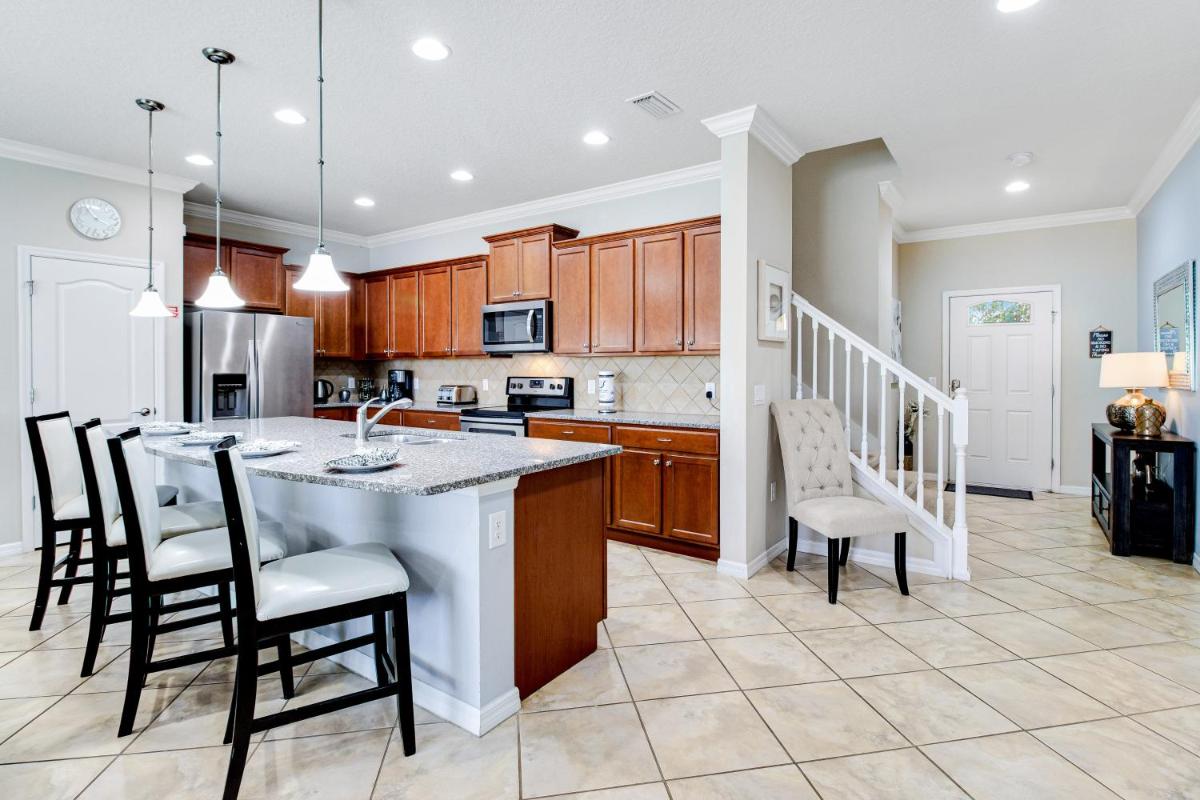 Blue Paisley - Windsor at Westside - image 7