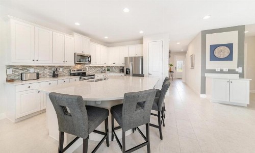 Rent Your Own Orlando Villa with Large Private Pool on Encore Resort at Reunion Orlando Villa 4492 - image 9