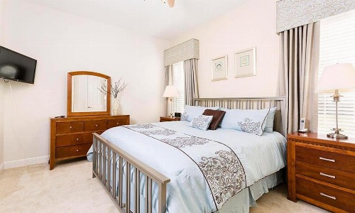 Rent Your Own Orlando Villa with Large Private Pool on Reunion Resort and Spa Orlando Villa 4561 - image 10
