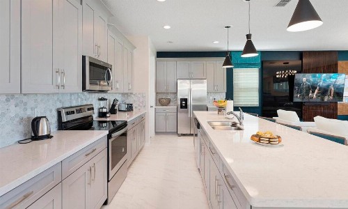Rent the Perfect 8 Bedroom Villa on Solara Resort Orlando Villa 4723 - image 8