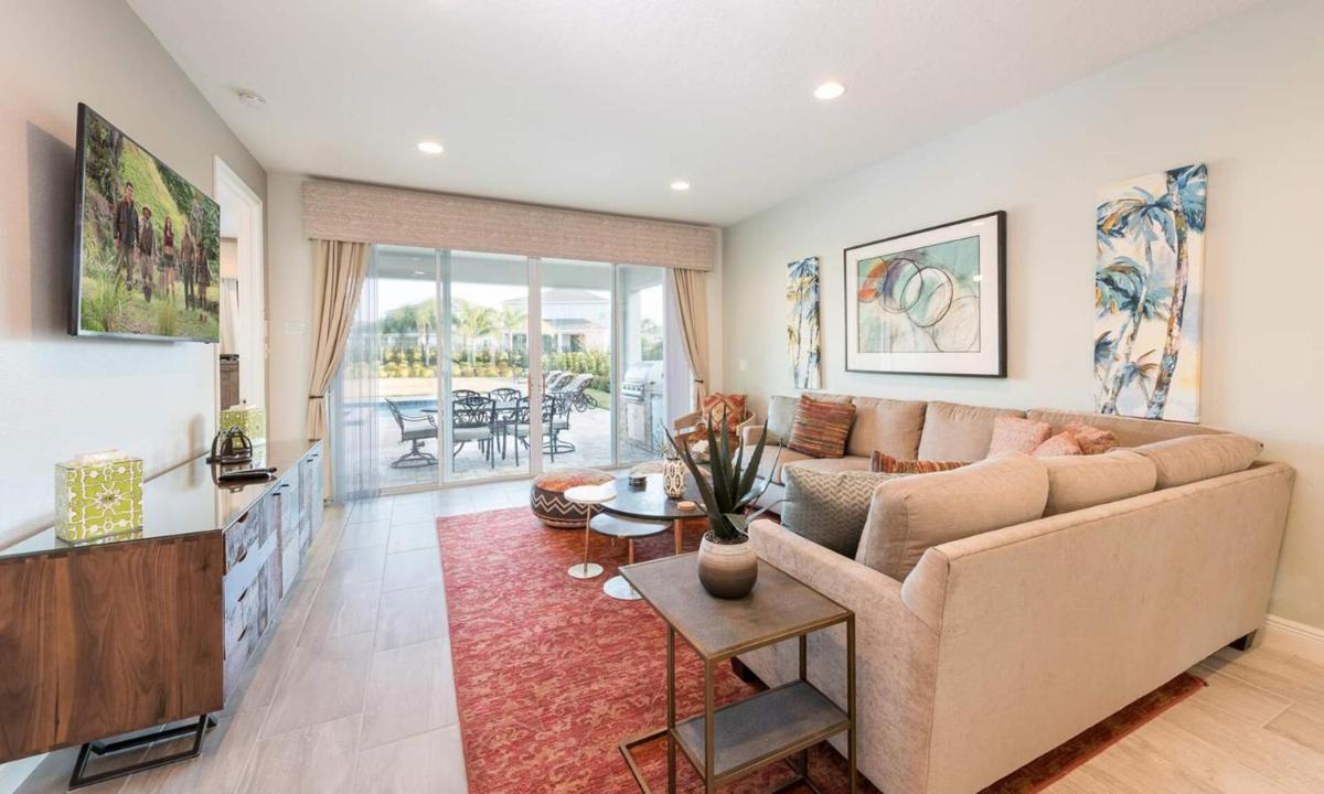 Luxury Contemporary Style Villa on Encore Resort at Reunion Orlando Villa 4397 - image 6