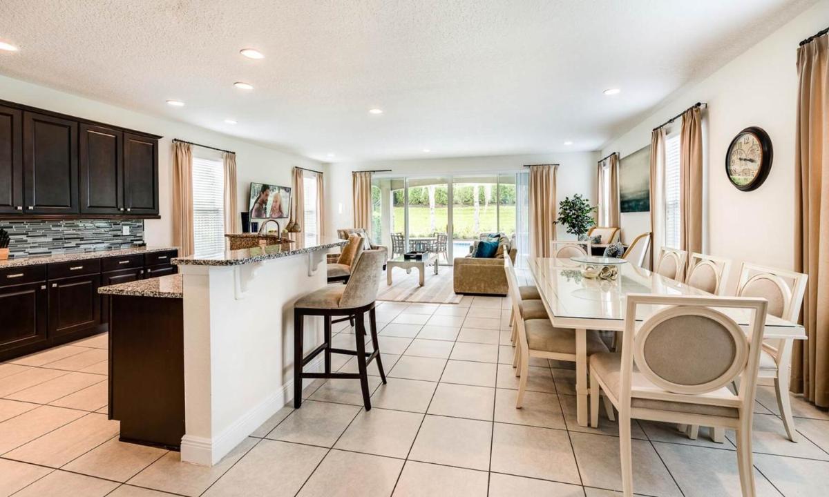Luxury Contemporary Style Villa on Encore Resort at Reunion Orlando Villa 4429 - image 6
