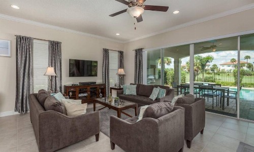 Luxury Private Villa with Large Pool on Reunion Resort and Spa Orlando Villa 4588 - image 7