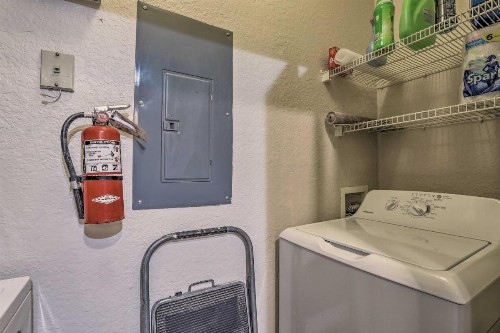 1st-Floor Legacy Dunes Condo Less Than 5 Mi to Disney - image 10