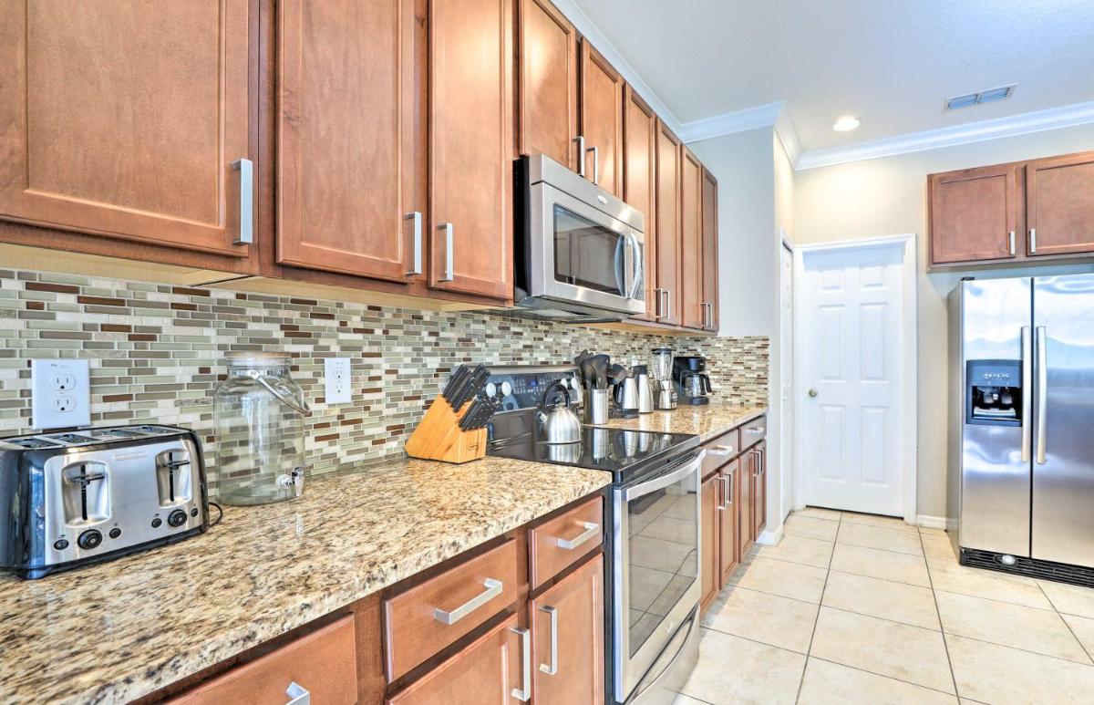 Kissimmee Resort Home Less Than 10 Miles to Disney! - image 7