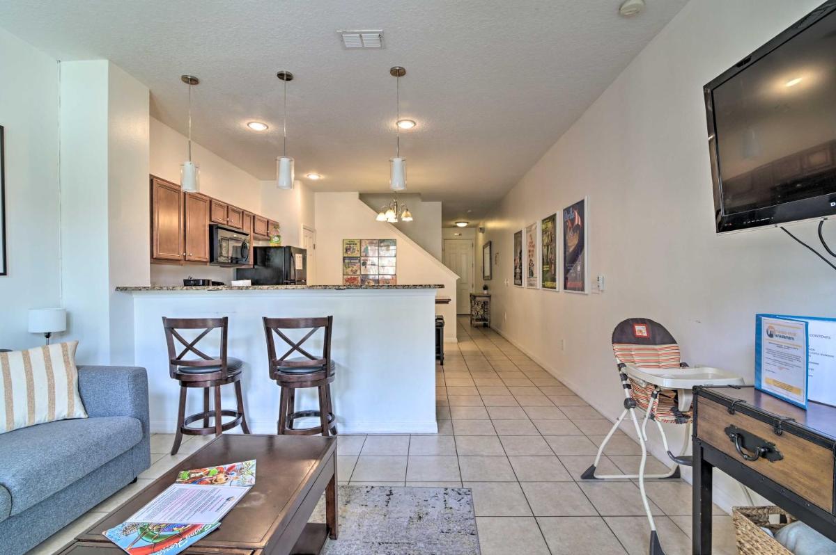Classy Kissimmee Townhome about 2 Mi to Disney! - image 7