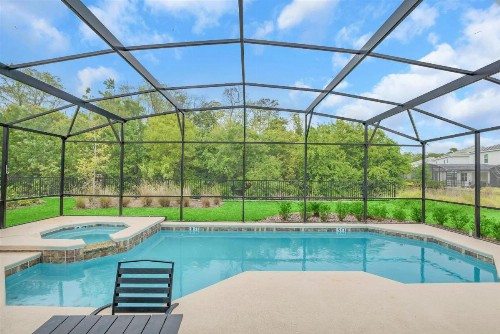 6BR Resort Home - Near Disney - Private Pool and Hot Tub! - image 6
