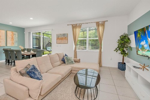 6BR Resort Home - Near Disney - Private Pool and Hot Tub! - image 8