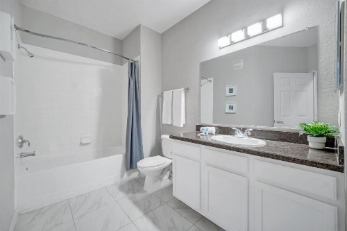 Near Disney - Spacious 3BR - Pool and Hot Tub! - image 15