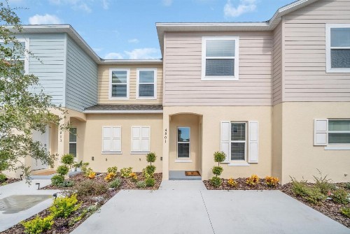 Spacious 3BR Holiday Home - Pool and BBQ! - image 6