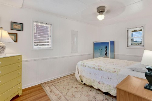 4122 - Blue White Haven - image 6