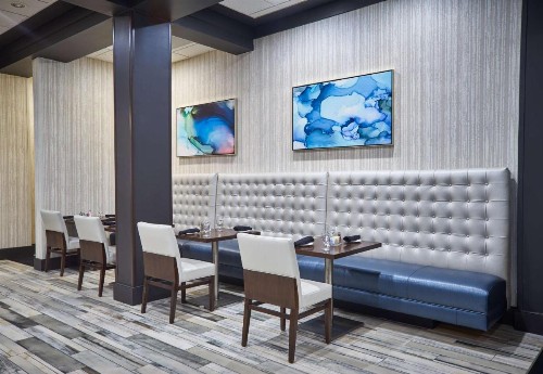 Hilton Knoxville - image 17