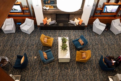 Hilton Knoxville - image 2