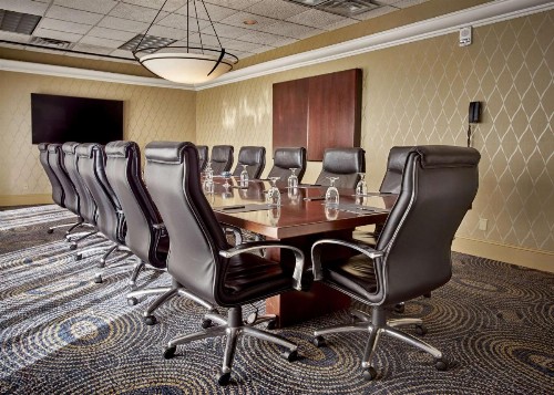 Hilton Knoxville - image 33