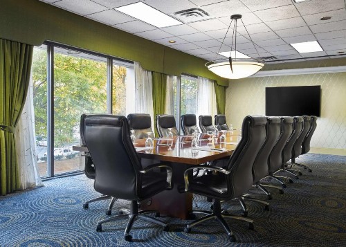 Hilton Knoxville - image 39