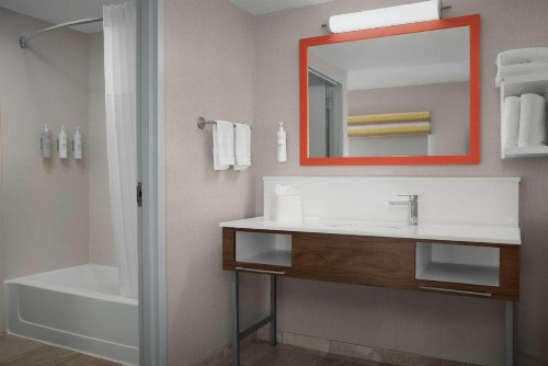 Hampton Inn & Suites-Knoxville/North I-75 - image 31